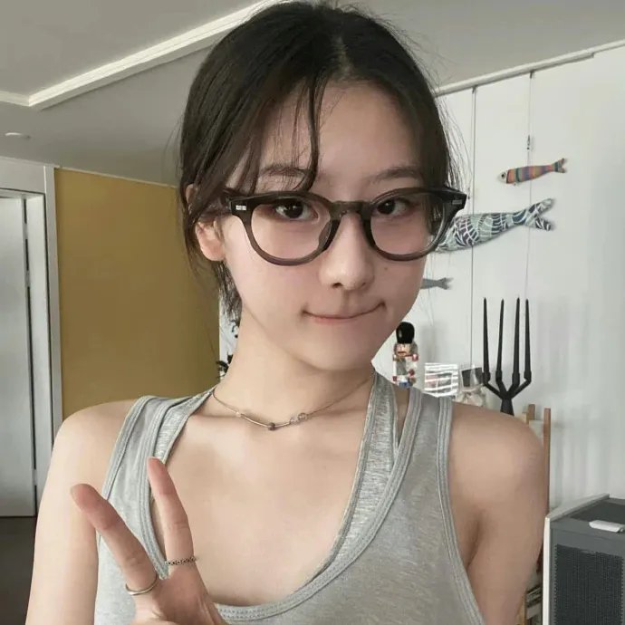 剧场 海报